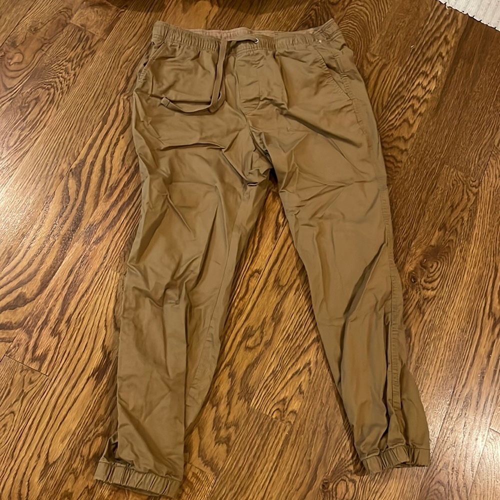 Brand new gap khaki joggers